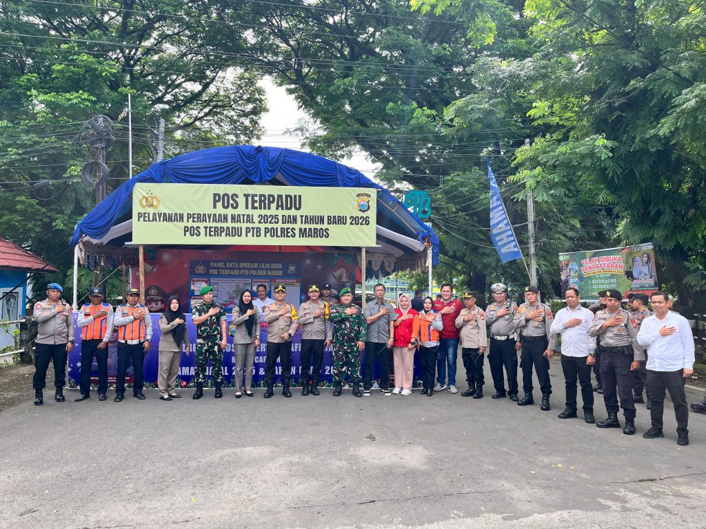 Kapolres Maros Bersama PJU Cek Posko Ops Lilin Sekaligus Bagi Bingkisan Untuk Personel