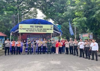 Kapolres Maros Bersama PJU Cek Posko Ops Lilin Sekaligus Bagi Bingkisan Untuk Personel