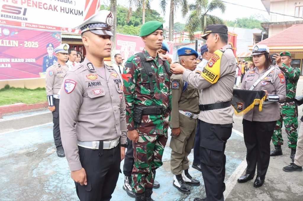 Wakapolres Tana Toraja Pimpin Apel Gelar Pasukan Persiapan Pengamanan Nataru
