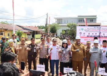 Kapolres Maros Dampingi Menteri Desa dan PDT RI Peletakan Batu Pertama Koperasi Merah Putih