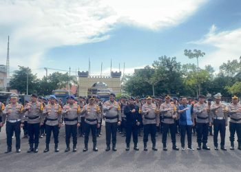 Kapolda Sulsel Pimpin Apel Pemberangkatan 100 Personel Satbrimob BKO ke Aceh untuk Tugas Kemanusiaan