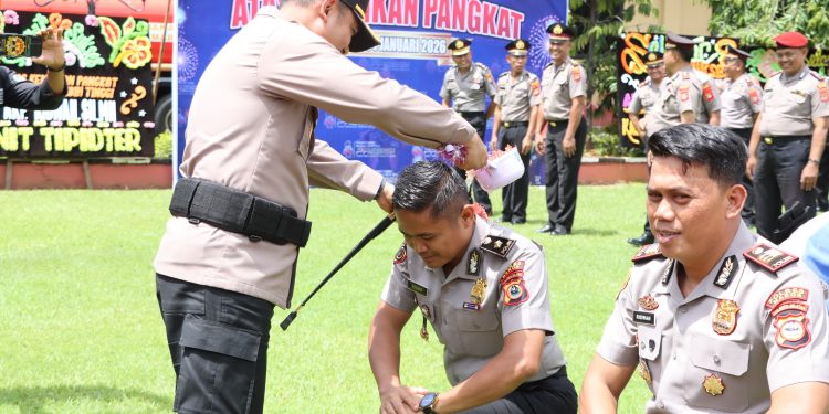 Ini Pesan Kapolres Maros ke 77 Personel Yang Naik Pangkat