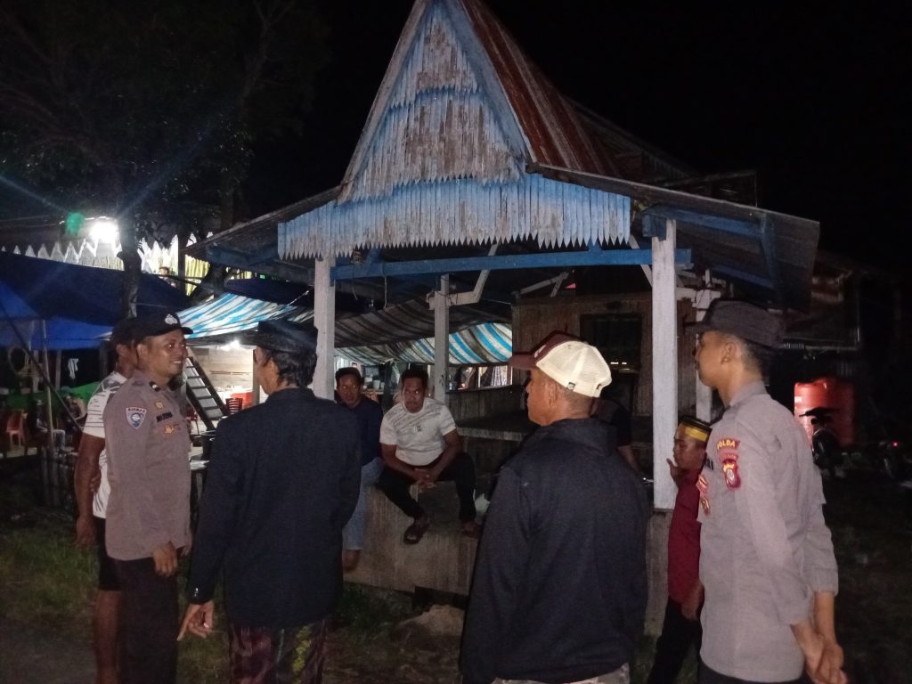 Kapolsek Sajoanging Turun Langsung Patroli Malam, Hadirkan Rasa Aman