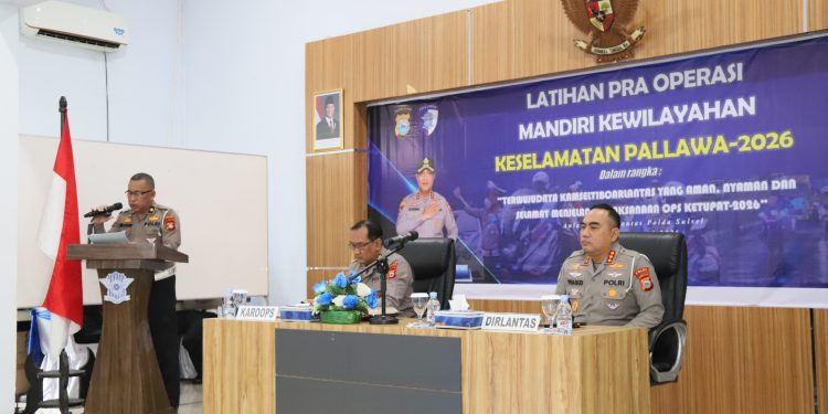 Gelar Lat Pra Ops Keselamatan 2026, Dirlantas Polda Sulsel: Laksanakan Tugas Secara Profesional dan Hindari Komplain