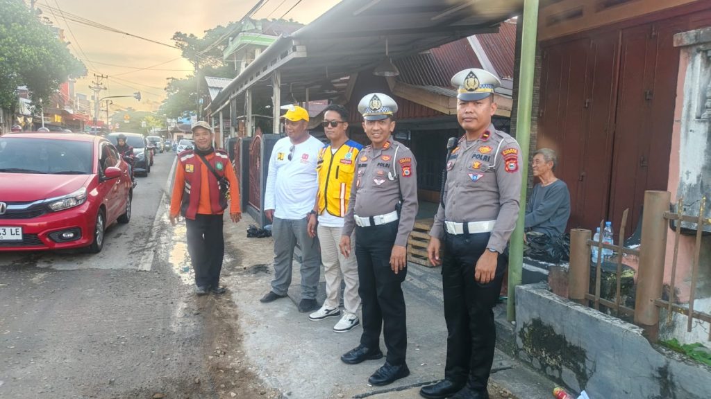 Ops Keselamatan Segera Digelar, Personel Satlantas Polres Parepare Ingatkan Pentingnya Tertib Lalu Lintas