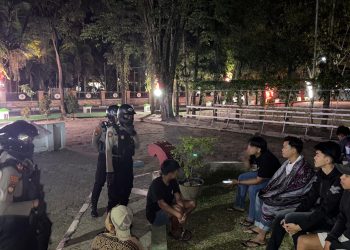Patroli Perintis Presisi Sat Samapta Polres Tana Toraja, Humanis Jaga Kamtibmas Malam Hari