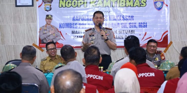 Kapolrestabes Makassar Gelar Ngopi Kamtibmas, 8 Remaja Diminta Berjanji Tidak Lagi Tawuran