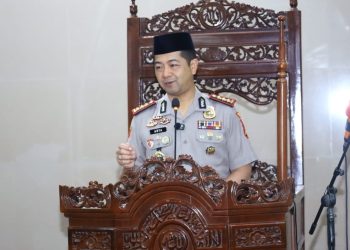 Kapolrestabes Makassar Gelar Subuh Keliling, Ajak Masyarakat Awasi Anak Untuk Cegah Kenakalan