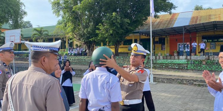 Melalui Police Go To School, Satlantas Polres Soppeng Edukas Keselamatan Lalu Lintas