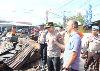 Kapolres Palopo Kunjungi Lokasi Kebakaran di Pasar Andi Tadda