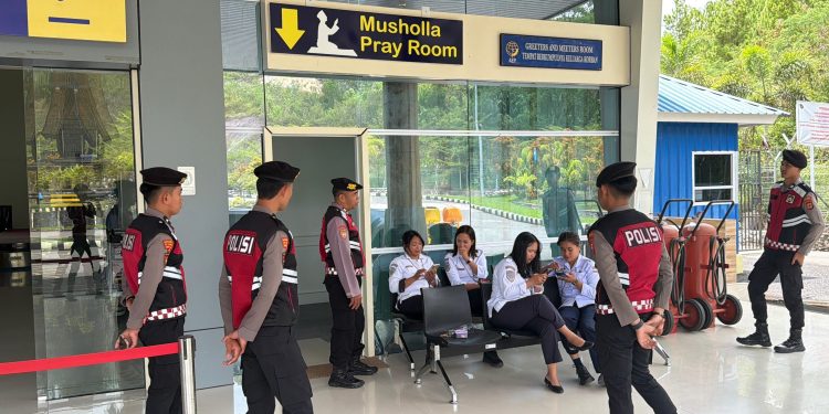 Patroli Humanis Sat Samapta Polres Tana Toraja di Ruang Publik