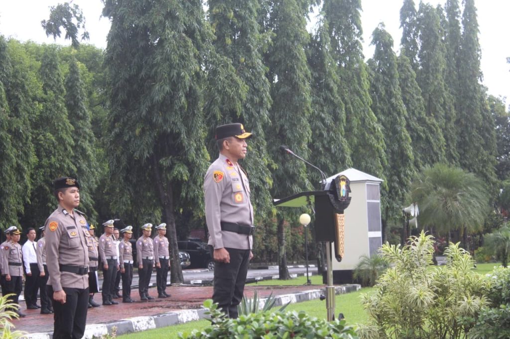 Waka Polda Sulsel Pimpin Apel Gelar Pasukan Ops Keselamatan Pallawa 2026, Ini Arahannya