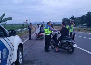 Antisipasi Balap Liar Selama Ramadan, Polres Maros Pantau Kegiatan Asmara Subuh di Jalbar