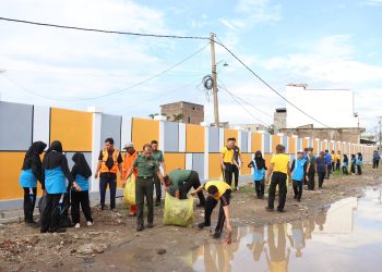 TNI–Polri, DLHK, Warga dan Pelajar Kompak Kerja Bakti di Pasar Sentral Bulukumba