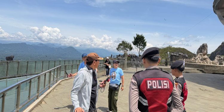Hadir di Tengah Masyarakat, Patroli Dialogis Polres Tana Toraja Jaga Situasi Tetap Kondusif