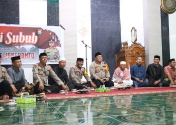 Kapolres Jeneponto Galang Sinergi dengan Umat Melalui Safari Subuh di Turatea