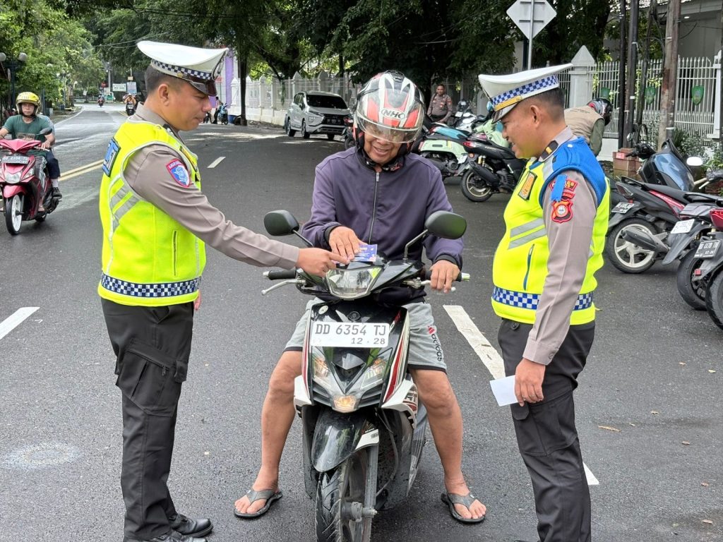 Hari ke-3 Ops Keselamatan Pallawa, Polantas di Maros Tegur dan Tilang Puluhan Pengendara