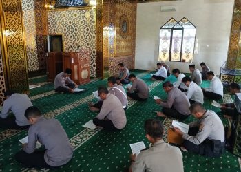 Personel Polres Bulukumba Khatamkan Al-Qur’an 30 Juz Setiap Hari di Bulan Ramadan