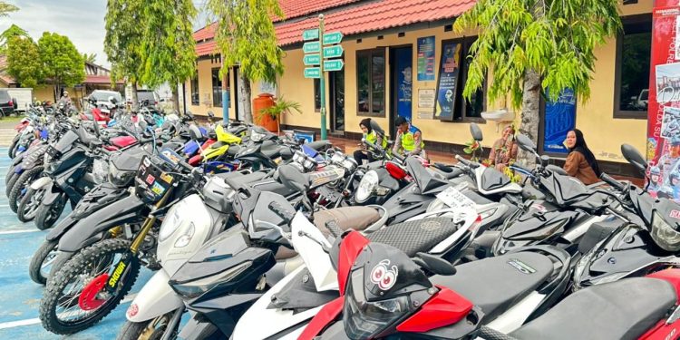 Personel Satlantas Polres Luwu Amankan 52 Motor Yang Diduga Terlibat Balap Liar