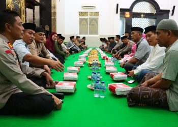 Pererat Silaturahmi, Polres Sidrap Gelar Buka Puasa Bersama Jamaah Masjid Al-Ikhlas