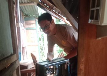 Kapolsek Bontomanai Polres Selayar Ingatkan Warga Waspada Pohon Tumbang Akibat Angin Kencang