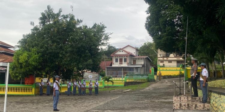 Sat Lantas Polres Soppeng Jadi Pembina Upacara dan Sosialisasikan Operasi Keselamatan 2026 di SMKN 4