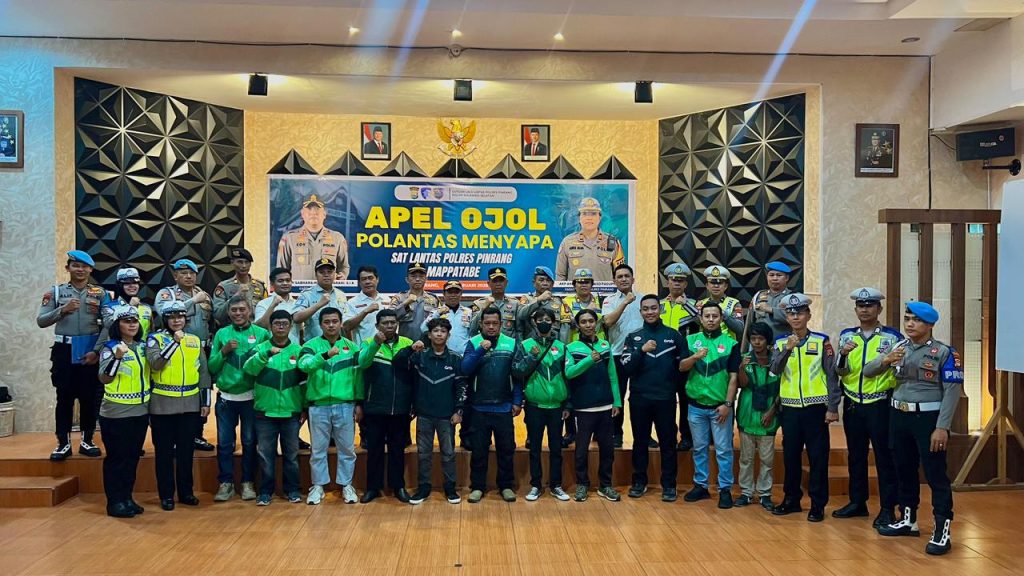 Waka Polres Pinrang Pimpin Apel Ojol Polantas Mappatabe