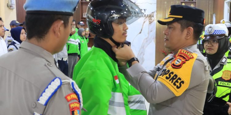 Kapolres Barru Pimpin Apel bersama Ojol Kamtibmas