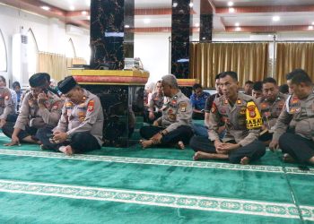 Waka Polres Pinrang Pimpin Bimbingan Rohani dan Mental Personel