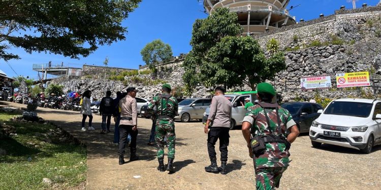 Pengunjung Buntu Burake Meningkat, Personel Pos Yan Ops Ketupat Polres Tator Intensifkan Patroli