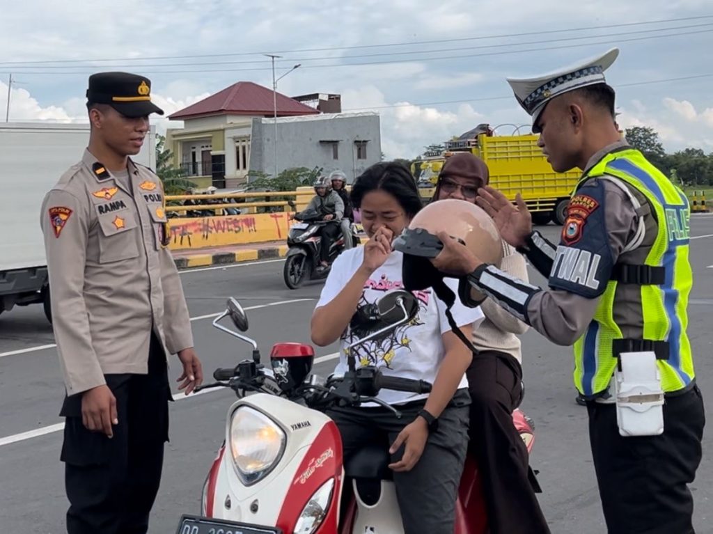 Berikan Rasa Aman Jelang Berbuka, Pamapta Polres Maros Pimpin Patroli Balap Liar