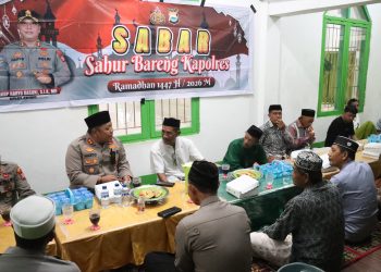 Kapolres Jeneponto Sahur Bareng Masyarakat di Arungkeke, Ajak Jaga Kamtibmas