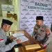 Polres Toraja Utara Serahkan Zakat Fitrah dan Infaq Personel ke Baznas Jelang Perayaan Idul Fitri 1447 H