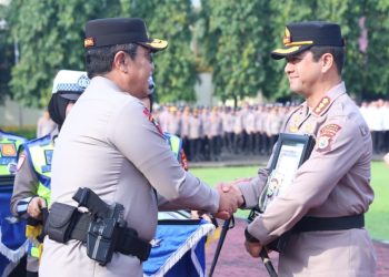 Kapolrestabes Makassar Terima Penghargaan, Raih Terbaik Umum Pelaksanaan Ops Ketupat 2026