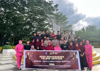 Sat Binmas dan Saka Bhayangkara Polres Soppeng Berbagi Takjil, Lanjut Buka Puasa Bersama