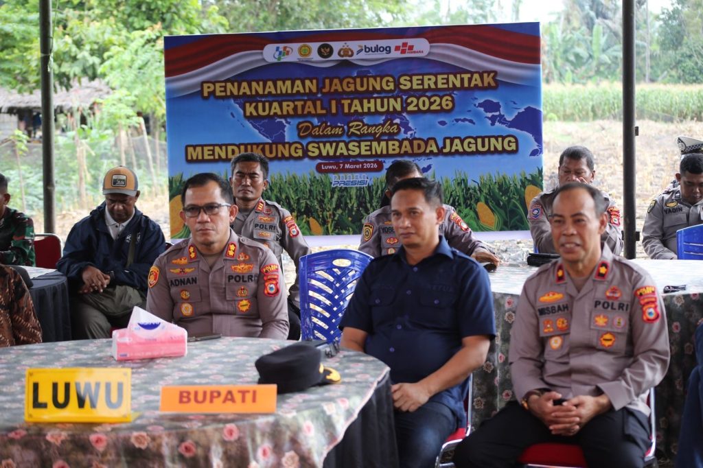 Dukung Program Ketahanan Pangan, Kapolres Luwu Pimpin Penanaman Jagung Serentak