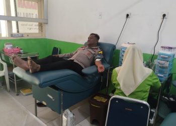 Polri Untuk Masyarakat, Bhabinkamtibmas Polsek Makale Donor Darah Untuk Bantu Pasien