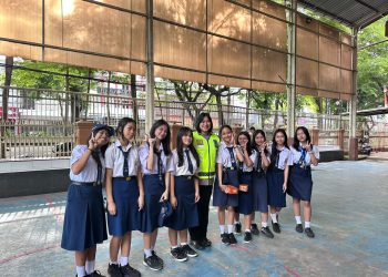 Melalui Police Goes To School, Personel Ditlantas Polda Sulsel Edukasi Tertib Lalin ke Pelajar