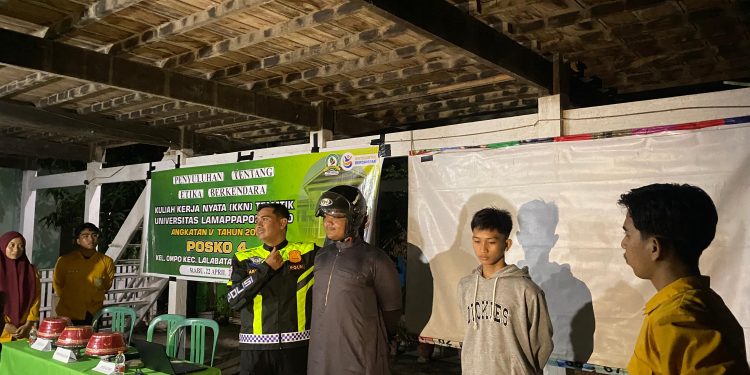 Satlantas Polres Soppeng Sosialisasi Kamseltibcar Lantas dan Call Center 110 ke Masyarakat