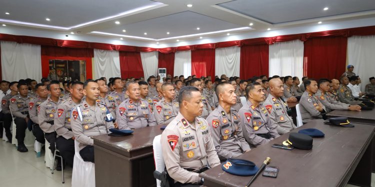 Kapolda Sulsel Beri Arahan ke Personel Polres Luwu Utara, Tekankan Profesionalitas dan Disiplin