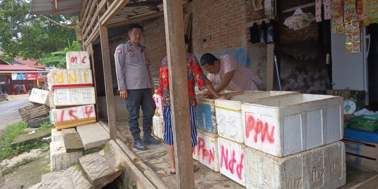 Bhabinkamtibmas Polres Tana Toraja Ajak Warga Peran Aktif Jaga Kamtibmas