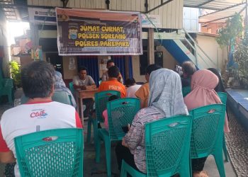 Bhabinkamtibmas Polsek Soreang Sosialisasikan Call Center 110 Lewat Jumat Curhat