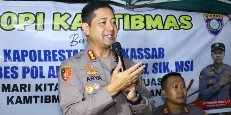 Ngopi Kamtibmas, Kapolrestabes Makassar Ajak Orang Tua Berperan Aktif Antisipasi Judol dan Tawuran