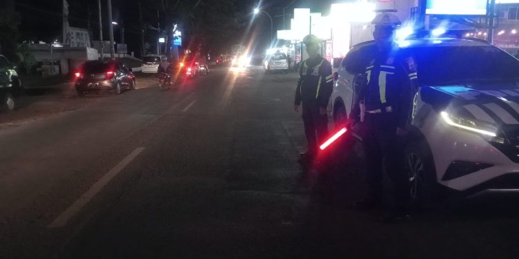 Patroli Biru di Jalan Poros, Kasat Lantas Polres Jeneponto: Mari Tertib Berlalu Lintas