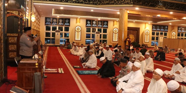 Kapolres Jeneponto Safari Subuh di Masjid Agung, Ajak Jamaah Jaga Kamtibmas dan Tertib Berlalu Lintas