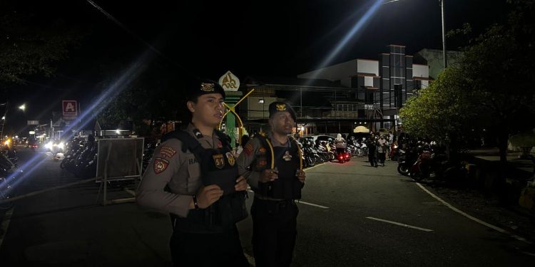 Personel Polres Selayar Tetap Pastikan Car Free Night dan Kota Benteng Aman
