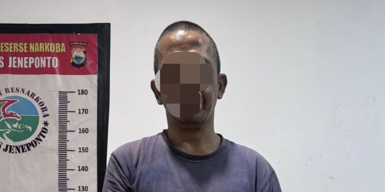 Personel Satres Narkoba Polres Jeneponto Bekuk Pengedar Sabu di Kawasan Tamanroya
