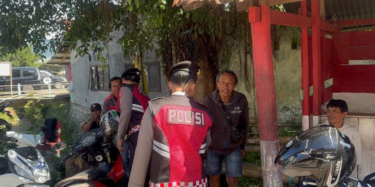 Jaga Kondusifitas Wilayah, Personel Sat Samapta Intensifkan Patroli Dialogis di Siang Hari