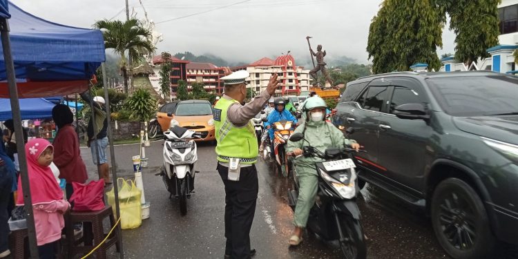 Personel Polres Tator Gelar Pengamanan dan Gatur Lalu Lintas di Car Free Day