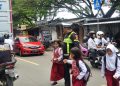 Personel Satlantas Polres Parepare Berikan Perlindungan Bagi Pejalan Kaki dan Pelajar